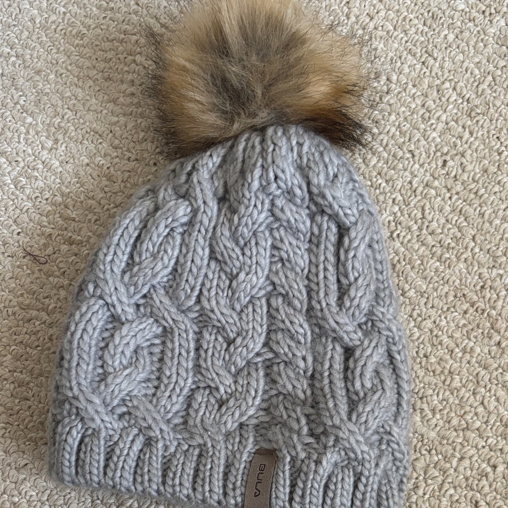 Gray Cable Knit Pom-Pom Beanie